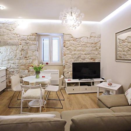 Apartment White Stone - Diocletian Palace Split Exterior photo