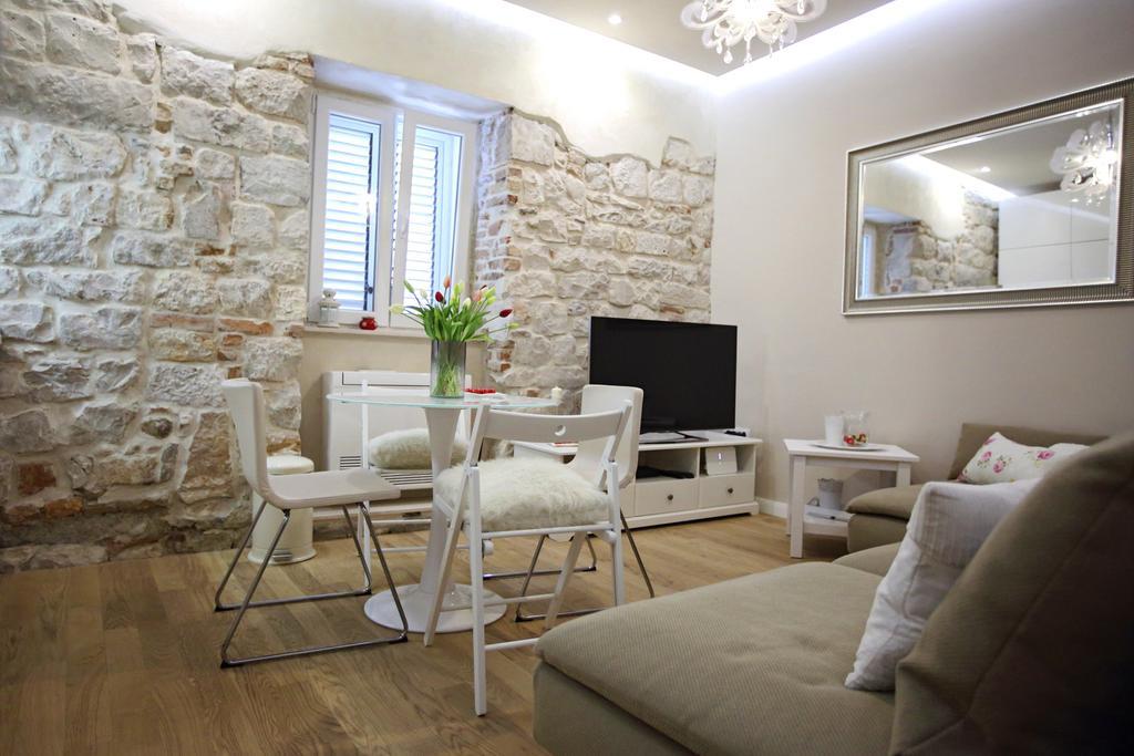 Apartment White Stone - Diocletian Palace Split Exterior photo