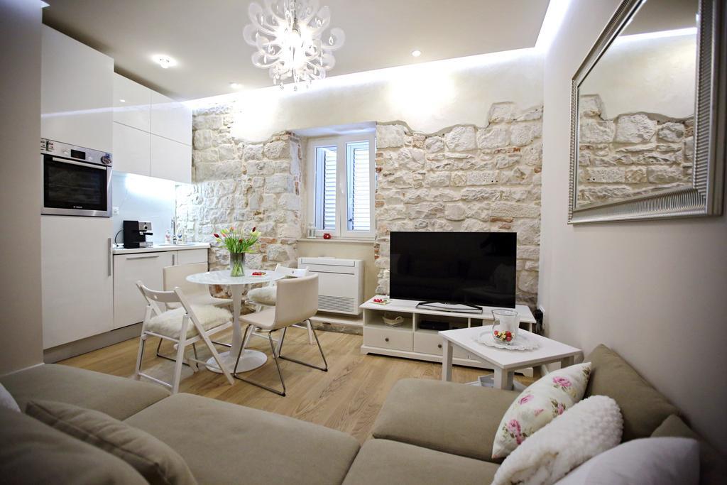 Apartment White Stone - Diocletian Palace Split Exterior photo
